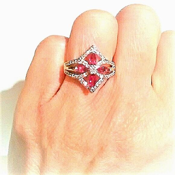 Ring Simulated Ruby Sapphire Diamond Sz 8 Clover Blossom Fleur Brilliant Sparkle - Picture 2 of 8